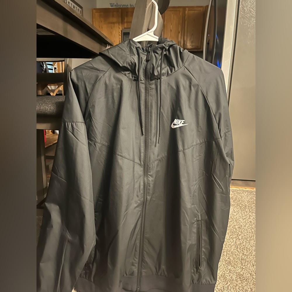 Nike black windbreaker size XL
